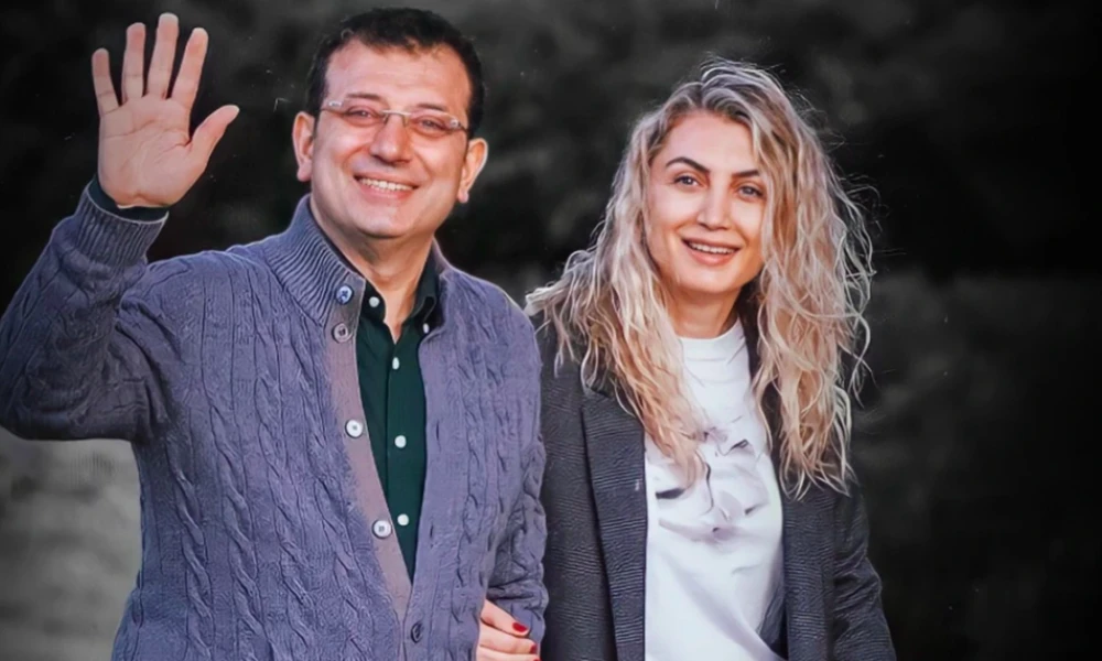 Το μήνυμα της συζύγου του Ιμάμογλου σε εκατομμύρια συγκεντρωμένους